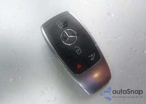 2020 Mercedes-Benz C 300 z USA, uszkodzony, nr VIN WDDWF8DB6LR534788